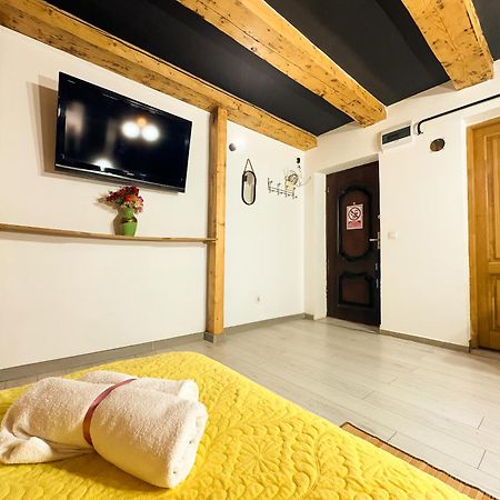 كرايوفا Venus Central Lux Studio المظهر الخارجي الصورة