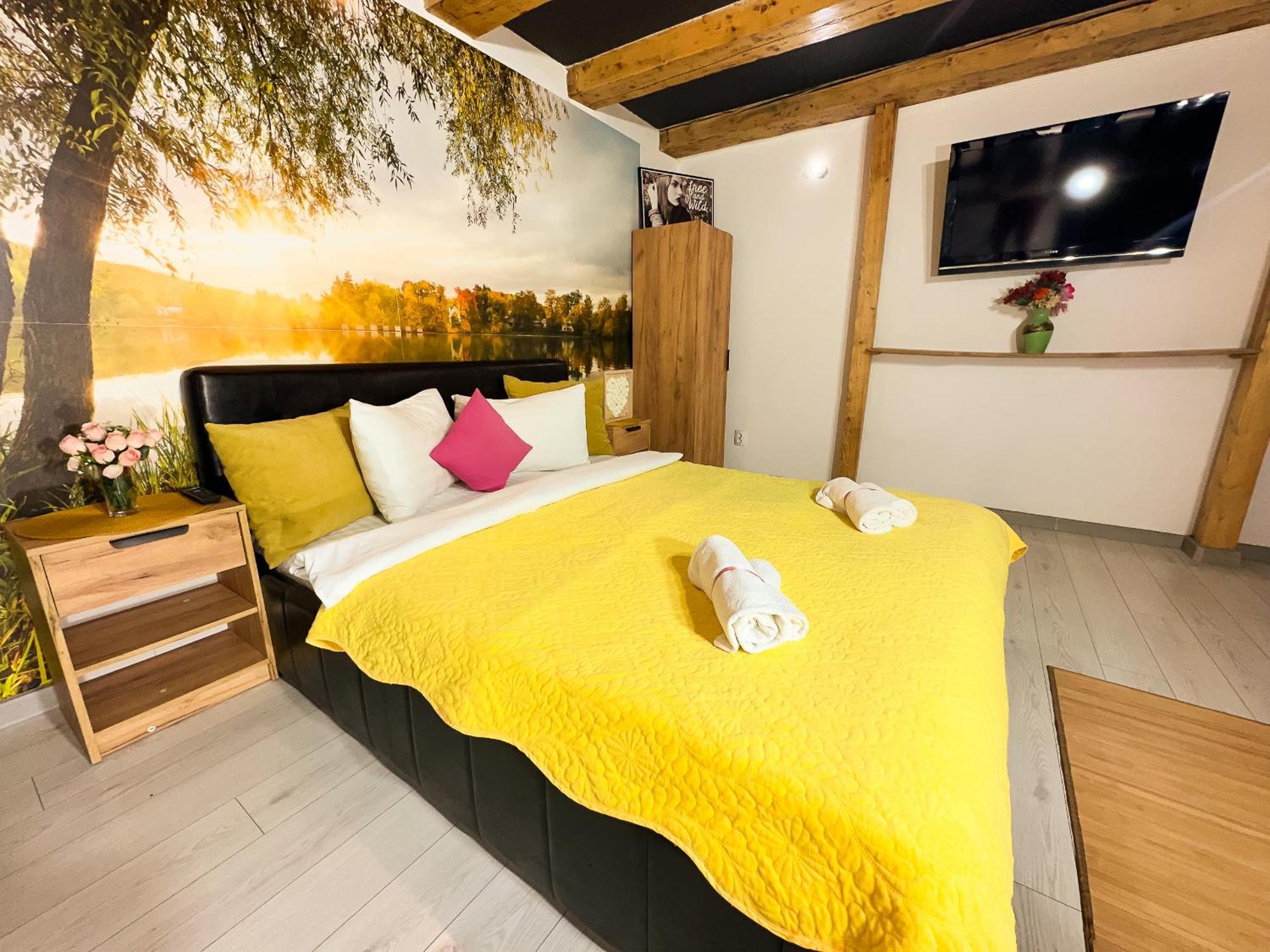 كرايوفا Venus Central Lux Studio المظهر الخارجي الصورة